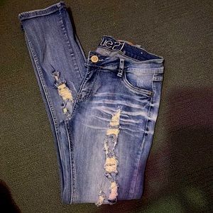 Rue 21 girls distressed skinny jeans size 5/6